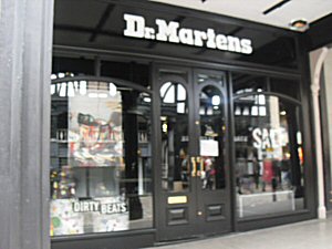 doc martens shop cheshire oaks