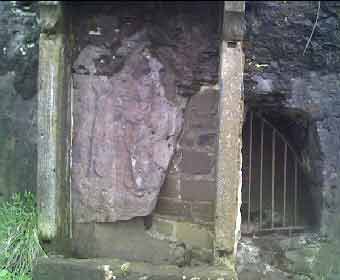 Chestertourist.com - Minerva Shrine - Rollover to view outline of the shrine image