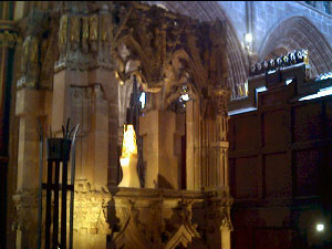 Hover mouse over to change the image