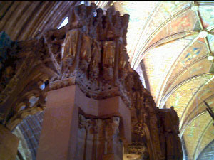 Hover mouse over to change the image