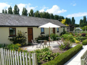 Lyme Cottage and Ivy Cottage. Please click for http://greenfields.cottages.googlepages.com