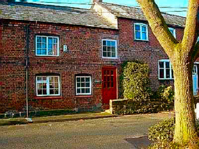 Inglenook Cottage is located outside the City Centre. Please click for Web Site www.inglenookcottages.com